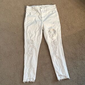 American Eagle Outfitters White Distressed Cropped Jeans